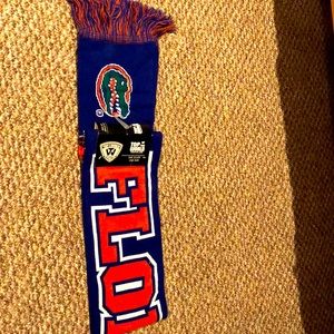 UF Gator scarf, NWT